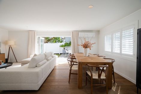 Photo of property in 2/6 Marsh Avenue, Forrest Hill, Auckland, 0620