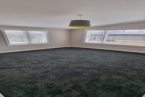 Photo of property in 124 Browns Bay Road, Rothesay Bay, Auckland, 0630