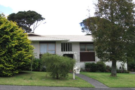 Photo of property in 13 Pluto Place, Beach Haven, Auckland, 0626