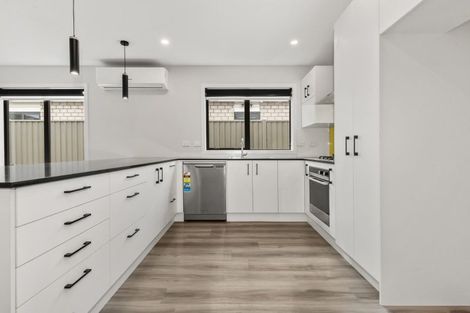 Photo of property in 10 Pihoihoi Place, Kenepuru, Porirua, 5022