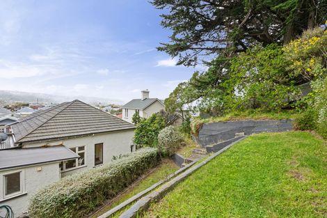 Photo of property in 155 Victoria Road, Saint Clair, Dunedin, 9012