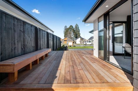 Photo of property in 67 Tara Crescent, Woodend, 7610