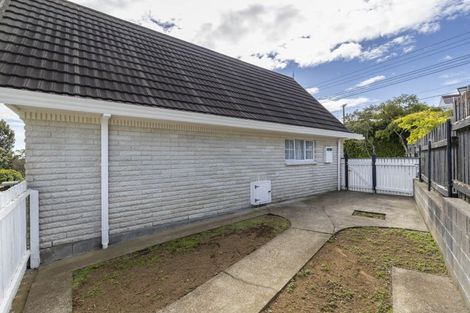Photo of property in 188 Mangorei Road, Merrilands, New Plymouth, 4312
