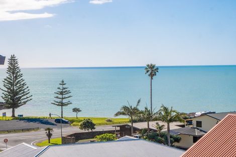 Photo of property in 19 Stratford Drive, Cable Bay, 0420