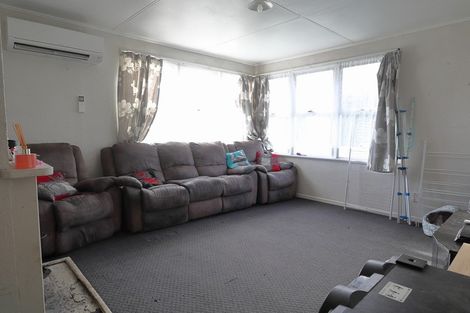 Photo of property in 55 Fairfield Road, Hawera, 4610