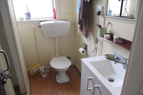 Photo of property in 27 Marine Parade South, Foxton Beach, Foxton, 4815