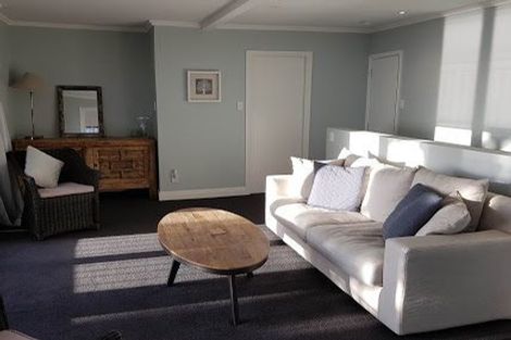 Photo of property in 48 The Esplanade, Eastern Beach, Auckland, 2012