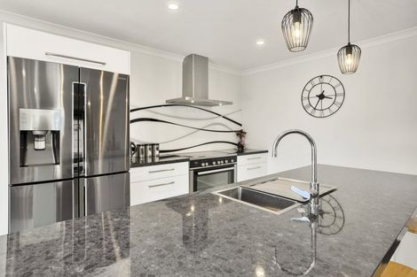 Photo of property in 92 Sutherland Drive, Kaiapoi, 7630