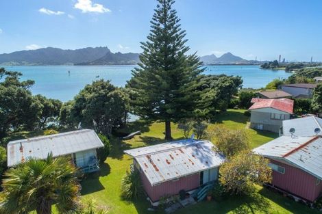 Photo of property in 156 One Tree Point Road, One Tree Point, 0118