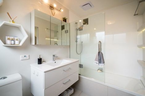 Photo of property in 1/50 Stapleford Crescent, Browns Bay, Auckland, 0630