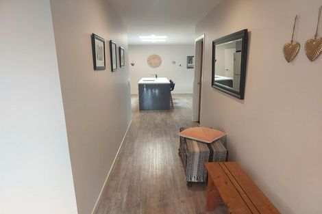 Photo of property in 26 Simpson Crescent, Raumati Beach, Paraparaumu, 5032