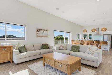 Photo of property in 12 Devon Street, Mangawhai Heads, Mangawhai, 0505