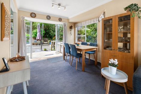 Photo of property in 15 Robbies Road, Shelly Park, Auckland, 2014