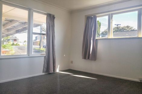 Photo of property in 76 Manuka Road, Glenfield, Auckland, 0629