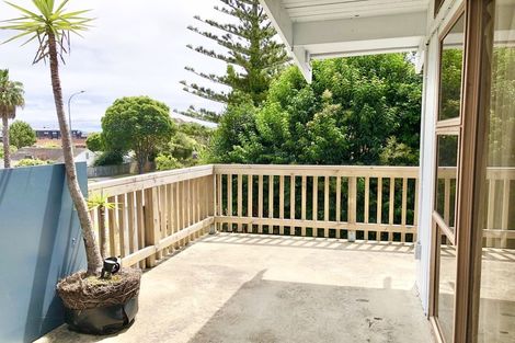 Photo of property in 154 Ti Rakau Drive, Pakuranga, Auckland, 2010