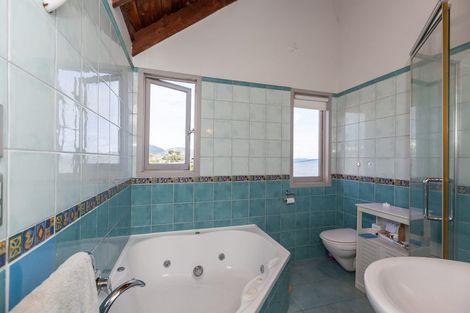 Photo of property in 17 The Esplanade, Raumati South, Paraparaumu, 5032