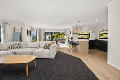 Photo of property in 82 Kotare Street, Waikanae, 5036