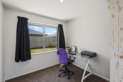 Photo of property in 33 Flint Road, Rolleston, 7614
