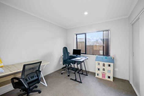 Photo of property in 102a Fitzroy Street, Papatoetoe, Auckland, 2104