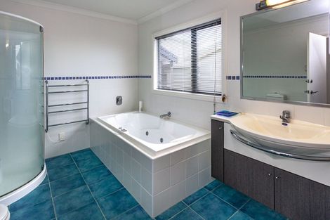 Photo of property in 83 Manaia Road, Tairua, 3508