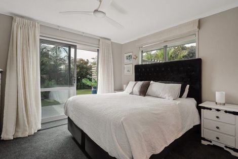 Photo of property in 87 Sandhurst Drive, Papamoa Beach, Papamoa, 3118