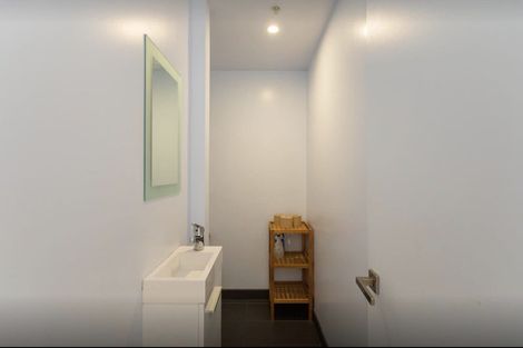 Photo of property in 4/6 Victoria Street, Ebdentown, Upper Hutt, 5018