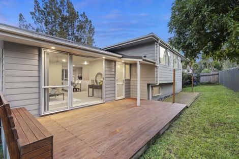 Photo of property in 2/10 Foley Place, Torbay, Auckland, 0632