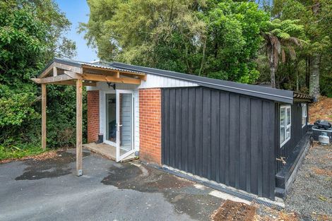 Photo of property in 6 Lancelot Road, Orewa, 0931
