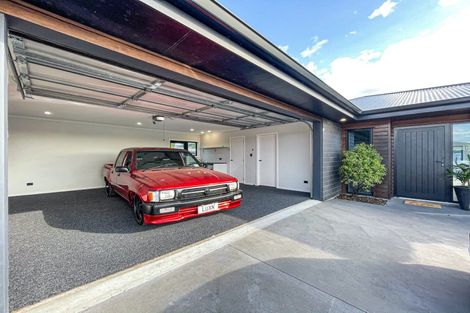 Photo of property in 5 Golf Vue Place, Castlecliff, Whanganui, 4501