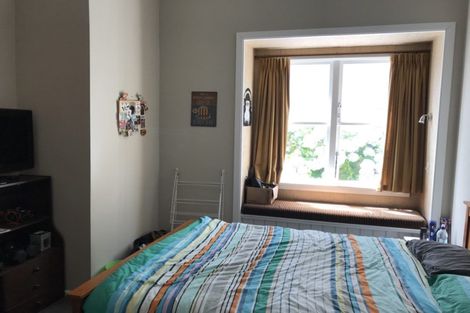 Photo of property in 66 Central Terrace, Kelburn, Wellington, 6012