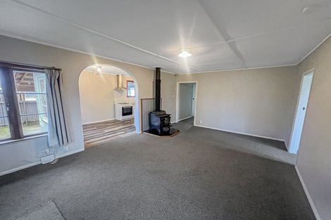 Photo of property in 10 Victor Street, Dannevirke, 4930