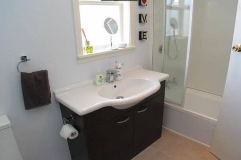 Photo of property in 111a Clevedon Road, Papakura, 2110