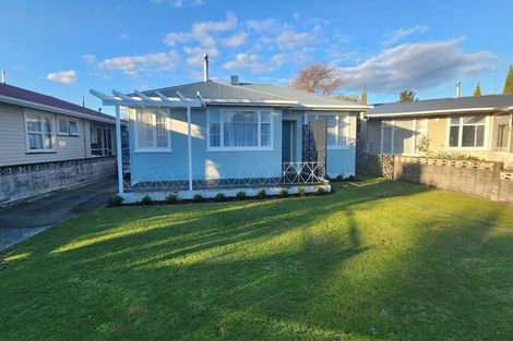 Photo of property in 19 Richmond Avenue, Takaro, Palmerston North, 4410