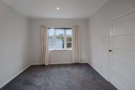 Photo of property in 58 Hall Crescent, Epuni, Lower Hutt, 5011