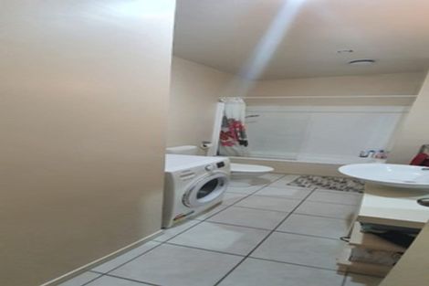 Photo of property in 1/206 Manuka Road, Bayview, Auckland, 0629