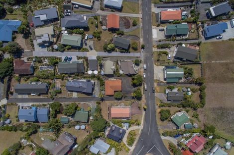 Photo of property in 33 Stratford Drive, Cable Bay, 0420