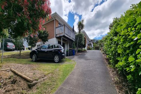 Photo of property in 1/64 Hebron Road, Waiake, Auckland, 0630