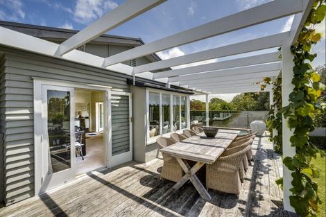 Photo of property in 16 Kopanga Road, Havelock North, 4130