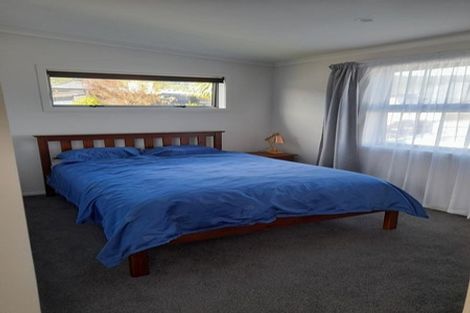 Photo of property in 100 Kenrigg Road, Kinloch, Taupo, 3377