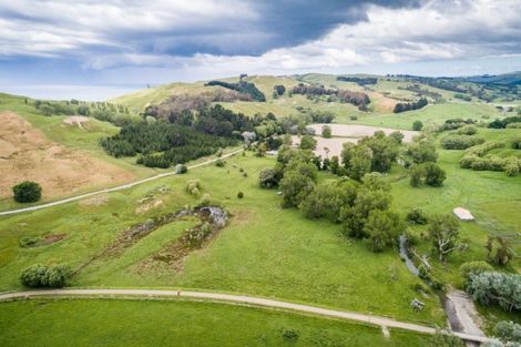 Photo of property in 402 Mangakuri Road, Kairakau, Havelock North, 4295