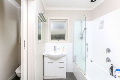 Photo of property in 56a Woodleigh Street, Frankleigh Park, New Plymouth, 4310