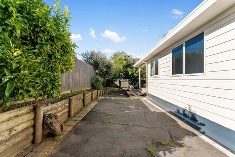 Photo of property in 1/14 Chislehurst Street, Henderson, Auckland, 0612