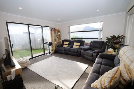 Photo of property in 17 Harding Drive, Papamoa Beach, Papamoa, 3118