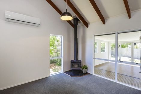 Photo of property in 19 Peppertree Glade, Kelvin Grove, Palmerston North, 4414