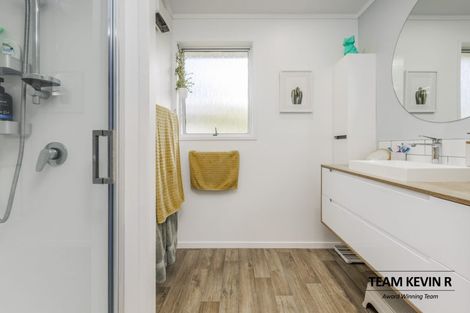 Photo of property in 11 Cadiz Place, Red Hill, Papakura, 2110