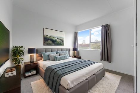 Photo of property in 5 Trengove Place, West Harbour, Auckland, 0618