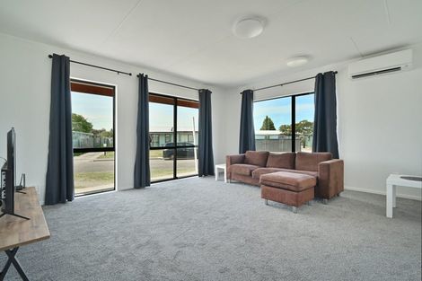 Photo of property in 3 Holmes Place, Flaxmere, Hastings, 4120