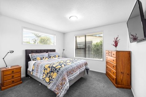 Photo of property in 7 Mchaffies Place, Wainoni, Christchurch, 8061