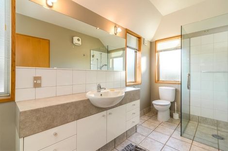 Photo of property in 49 Weka Street, Fendalton, Christchurch, 8041