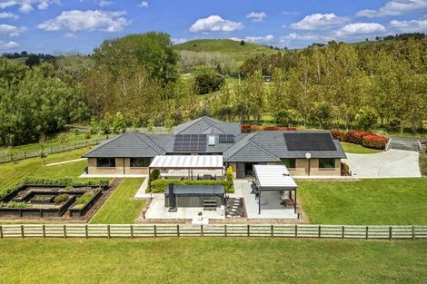 Photo of property in 34 Arone Way, Wainui, 0994